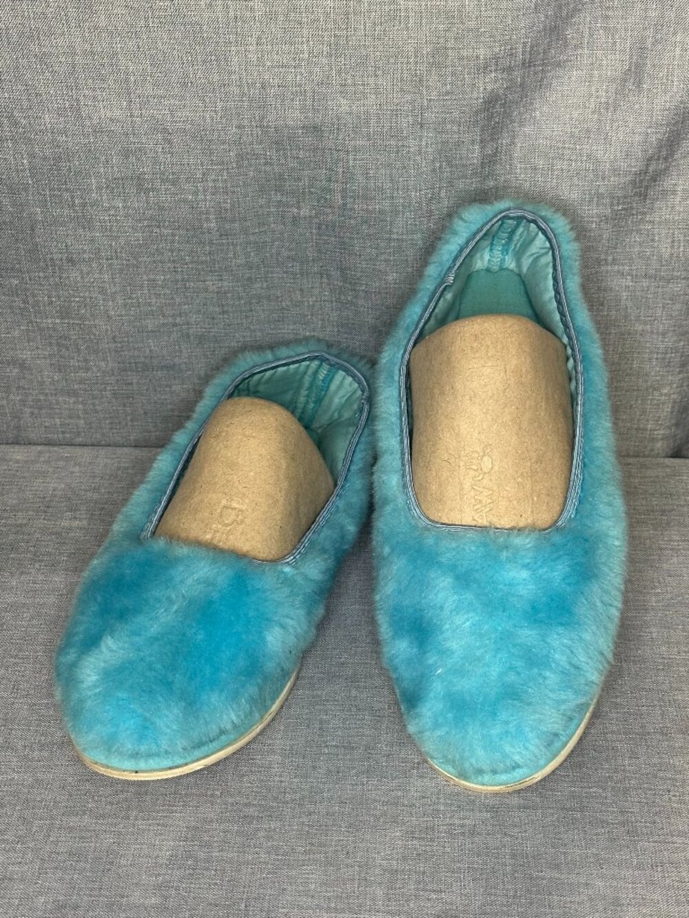 Vtg Fluff Scuff Fuzzy Faux Fur aqua blue Slippers Rubber Sole Medium 6.5-7.5
